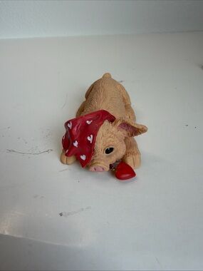 Vintage 1994 Enesco Sweetheart Pig with a Heart & Bandana - Kathy Wise